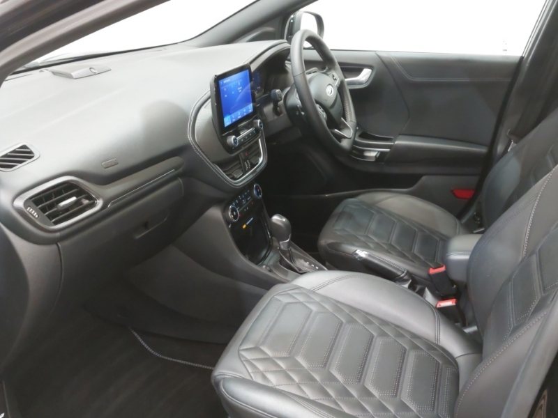Ford Puma 1.0 Ecoboost Hybr Mhev 155 St-line Vignale Dct AV23VKB Black #5