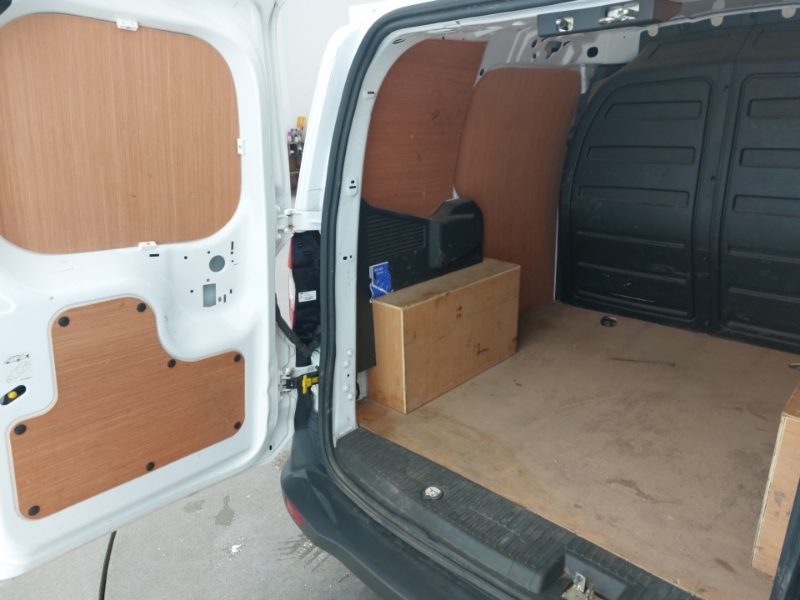 Ford Transit Courier 1.5 Tdci Leader Van 6 Speed White #6