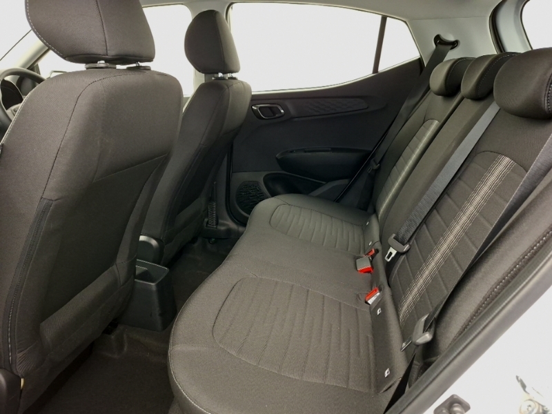 Hyundai I10 1.0 63 Advance Nav EK75CVP Grey #6
