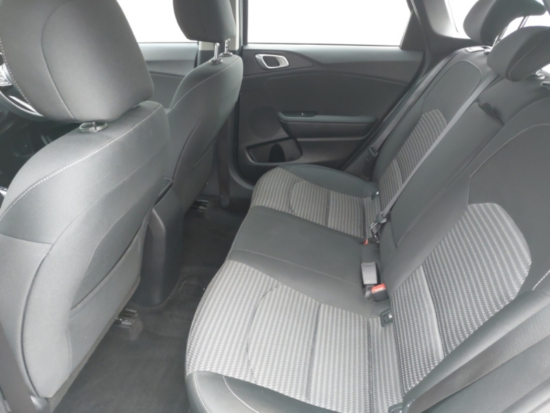 Kia Ceed 1.0T Gdi Isg 2 White #6