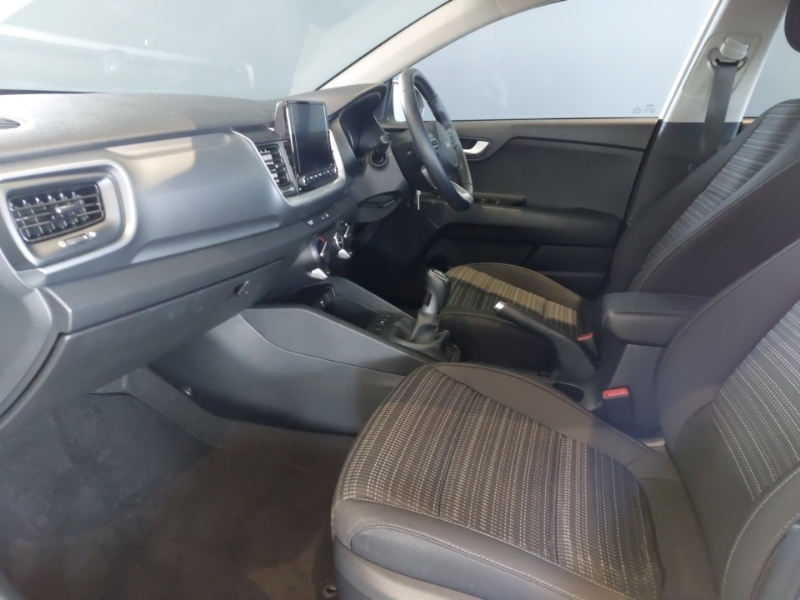 Kia Stonic 1.0T Gdi 99 2 White #5