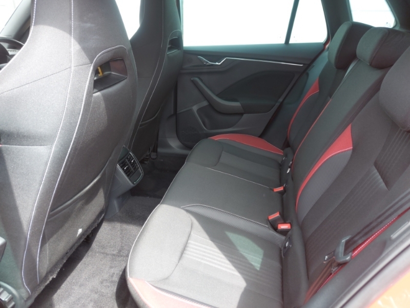 Skoda Kamiq 1.0 Tsi Monte Carlo ST20RKA Red #6