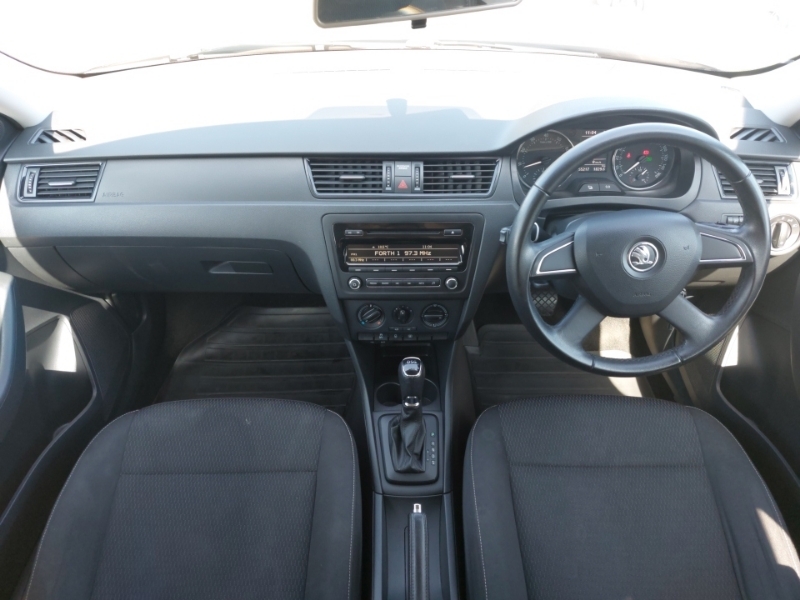 Skoda Rapid 1.4 Tsi Se Dsg Beige #3