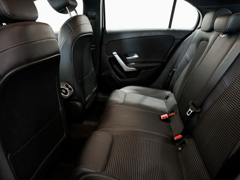 Mercedes-Benz A Class A180d Sport Executive KP68UUS Black #6