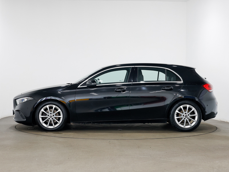 Mercedes-Benz A Class A180d Sport Executive KP68UUS Black #4