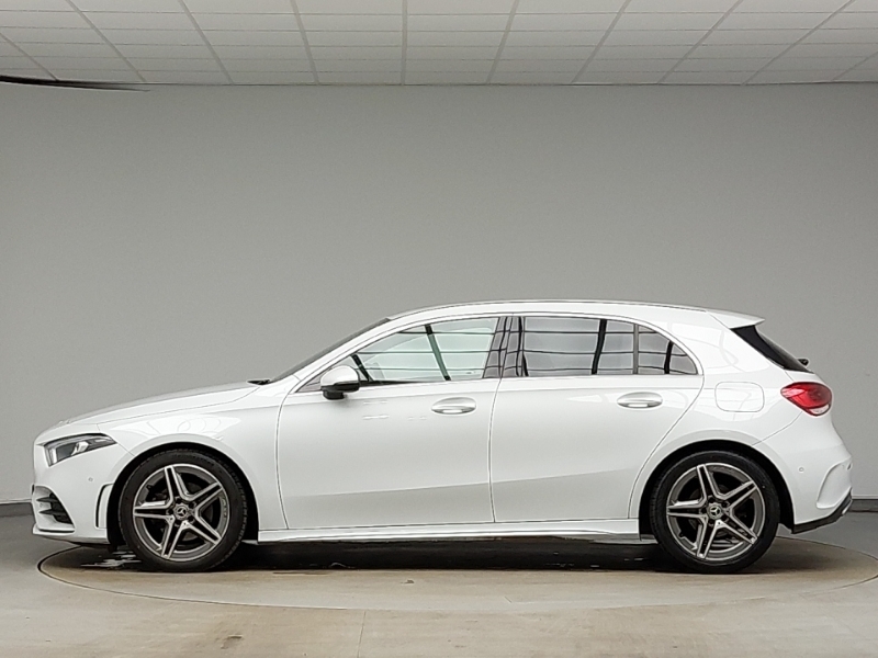 Mercedes-Benz A Class A180 Amg Line Executive LL21EXV White #4