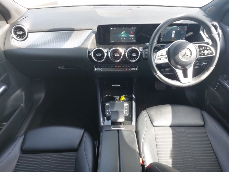 Mercedes-Benz GLA Class Gla 200 Sport LO70XUM White #3