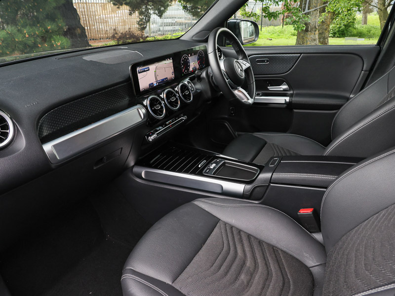 Mercedes-Benz GLB Class Glb 200 Sport Executive 7G-tronic KN25UHK Black #5