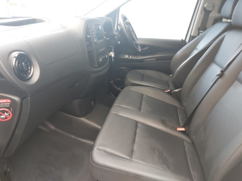 Mercedes-Benz Vito 114 Cdi Pro 9-Seater 9G-tronic KN24YNF White #5