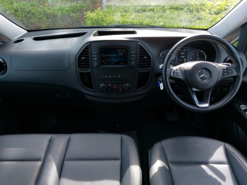 Mercedes-Benz Vito 114 Cdi Pro 9-Seater 9G-tronic KN24YCO White #3