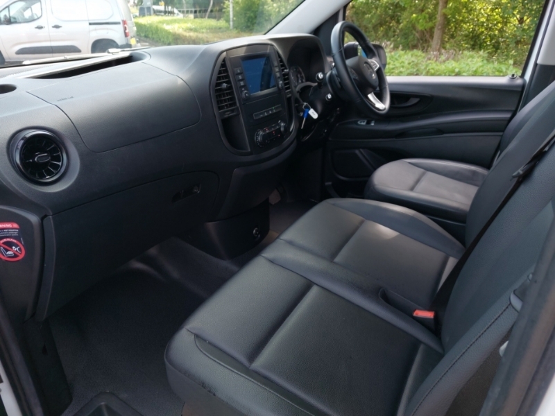 Mercedes-Benz Vito 114 Cdi Pro 9-Seater 9G-tronic KN24YCO White #5