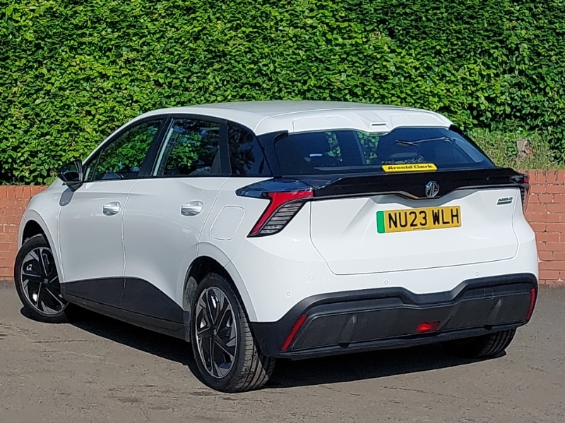 MG MG4 150Kw Se Ev Long Range 64Kwh NU23WLH White #2
