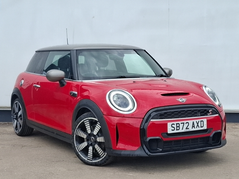 Mini Hatch 2.0 Cooper S Exclusive Red