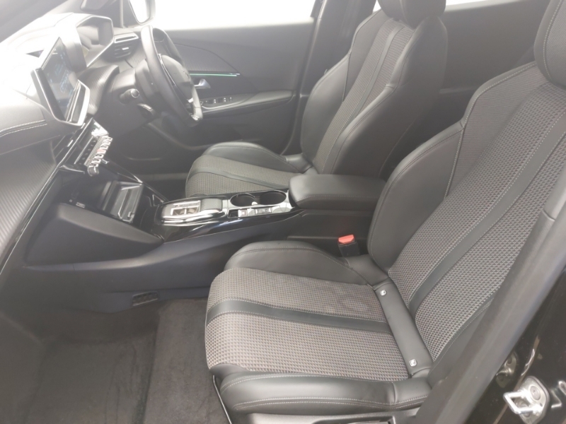 Peugeot e-2008 100Kw Gt 50Kwh CE23UXR Black #5