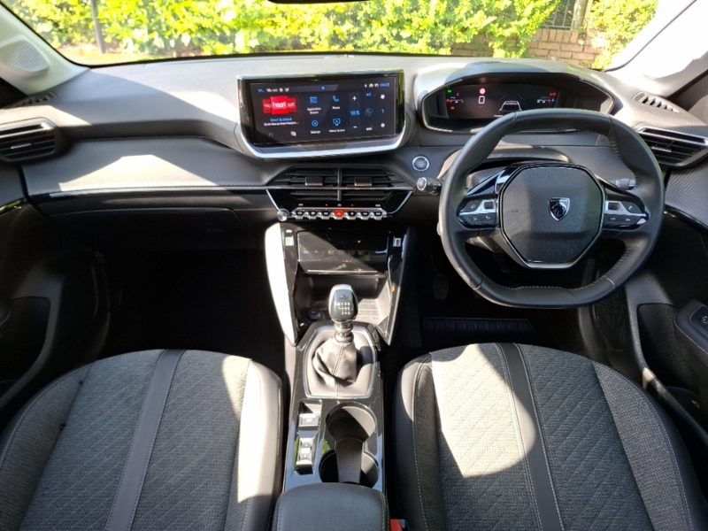 Peugeot 208 1.2 Puretech 100 Allure SG24NTU Black #3