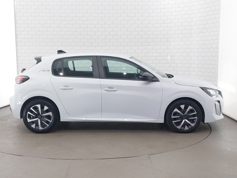 Peugeot 208 Hatchback Special Edi 1.2 Puretech 100 Style SB25VYM White #4