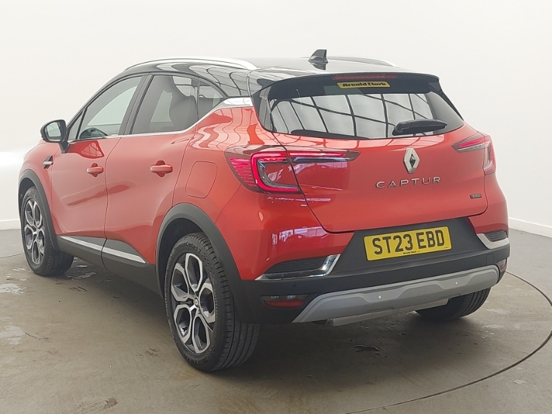 Renault Captur 1.6 E-tech Plug-in Hybrid 160 Techno ST23EBD Red #2