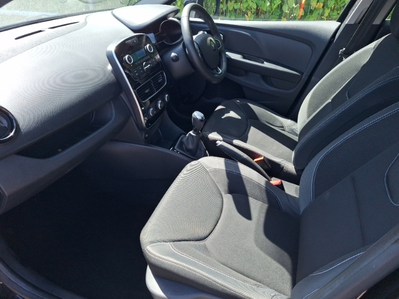 Renault Clio 0.9 Tce 75 Play SJ68WDY Black #5