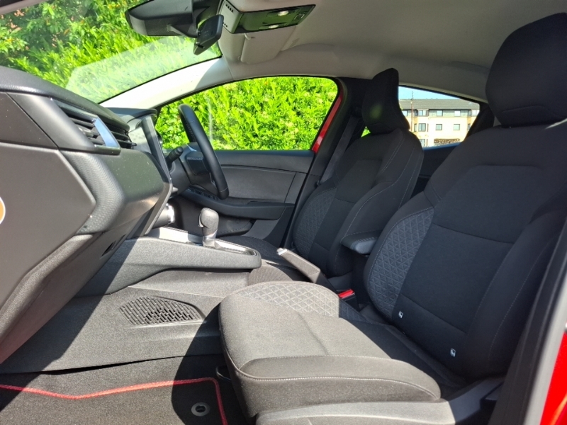 Renault Clio 1.6 E-tech Full Hybrid 145 Evolution NL23HFY Red #5