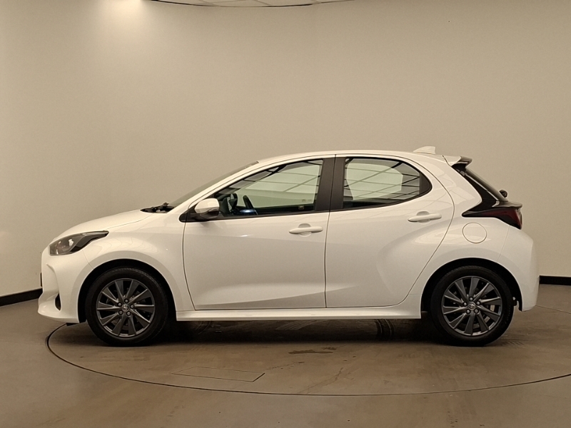 Toyota Yaris 1.5 Hybrid Icon Cvt GU23YXN White #4