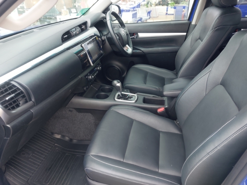 Toyota HILUX Invincible X Dcab Pick Up 2.4 D-4d Blue #5