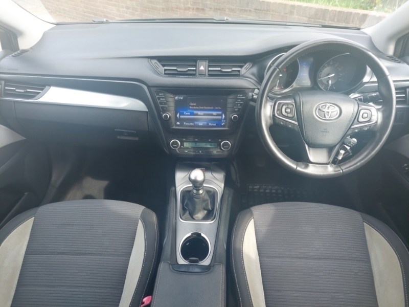 Toyota Avensis 2.0D Business Edition Grey #3