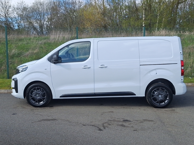 Vauxhall Vivaro 1.5 Turbo D 120 Pro H1 Van SD26RZY White #4