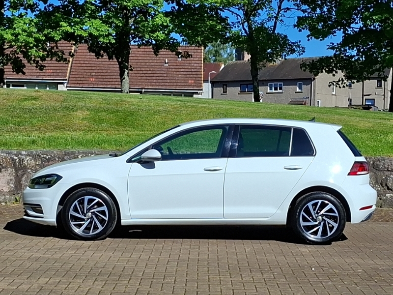 Volkswagen Golf 1.6 Tdi Match SH19XRG White #4