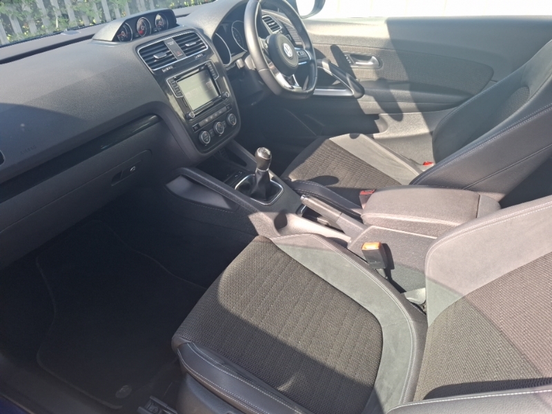 Volkswagen Scirocco 2.0 Tsi 180 Bluemotion Tech Gt Blue #5