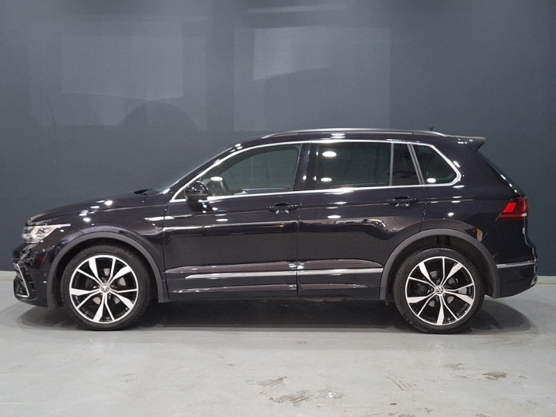 Volkswagen Tiguan 2.0 Tdi 4Motion R-line Dsg AK72LFE Black #4