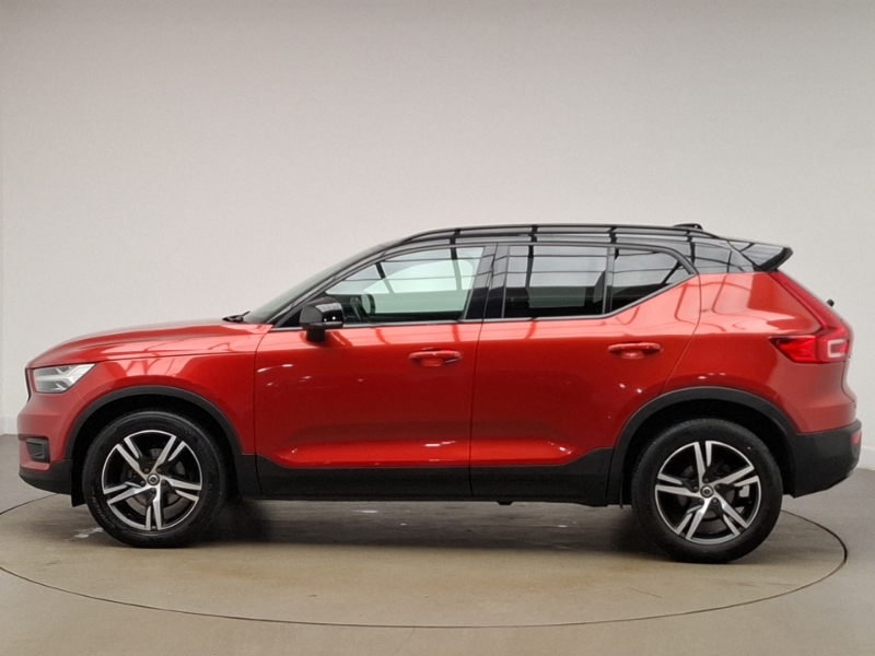 Volvo XC40 1.5 T3 163 R Design Geartronic WV70ZRF Red #4