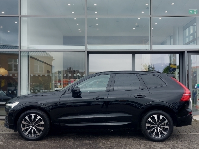 Volvo XC60 2.0 B4d Plus Dark Awd Geartronic CK23HFU Black #4