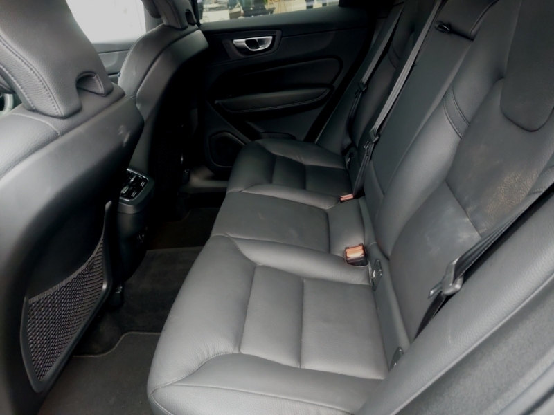 Volvo XC60 2.0 B4d Plus Dark Awd Geartronic CK23HFU Black #6