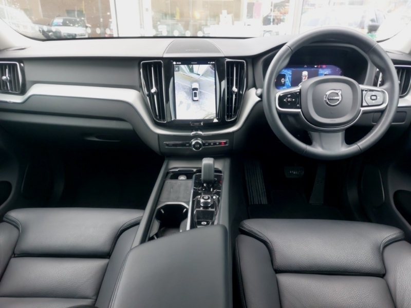 Volvo XC60 2.0 B4d Plus Dark Awd Geartronic CK23HFU Black #3