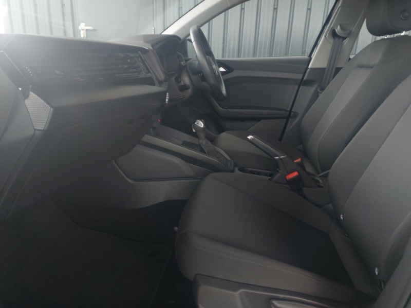Audi A1 30 Tfsi 110 Technik S Tronic MW23WZG Black #5