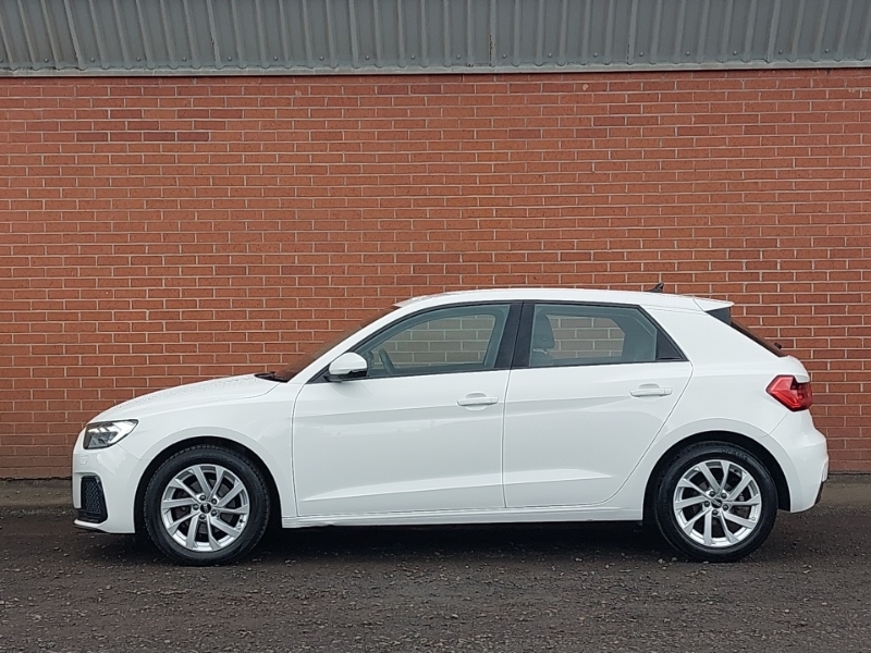 Audi A1 30 Tfsi 110 Sport NL21UNH White #4