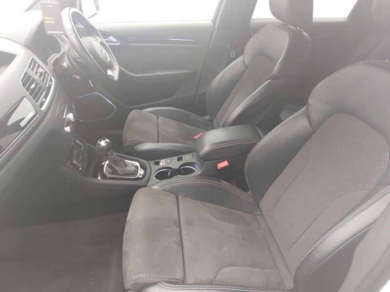 Audi Q3 2.0T Fsi Quattro Black Edition S Tronic White #5