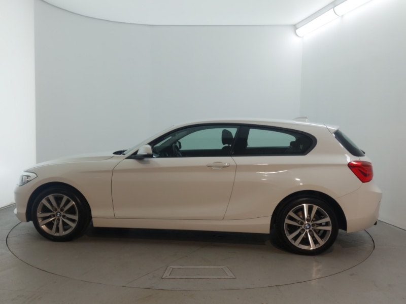BMW 1 Series 116D Sport Nav White #4