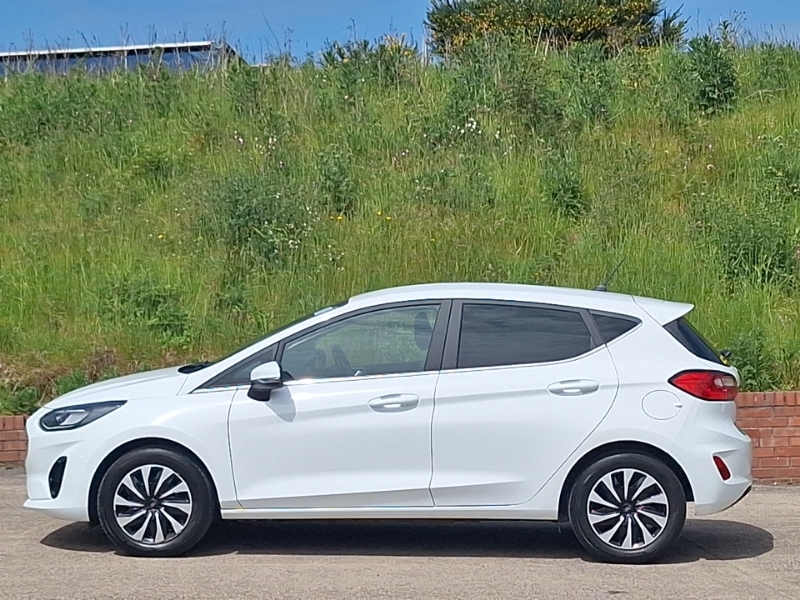 Ford Fiesta 1.0 Ecoboost Hybrid Mhev 125 Titanium SP23KNM White #4