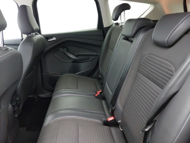 Ford Kuga 1.5 Tdci Titanium Edition 2Wd SN19HKX Black #6