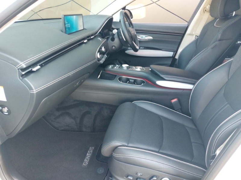 Genesis GV70 360Kw Sport 77Kwh Awd Innovconvenience OE24HNJ White #5