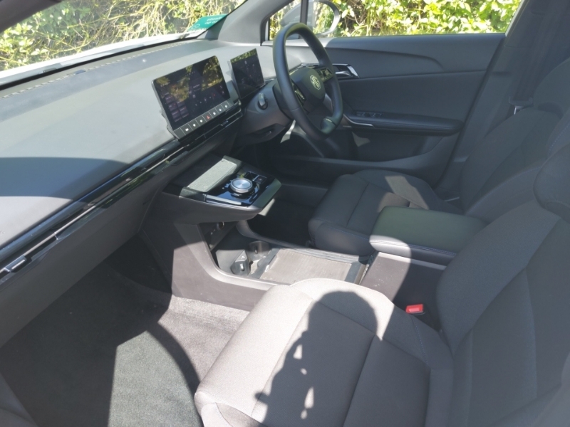 MG MG4 150Kw Se Ev Long Range 64Kwh White #5