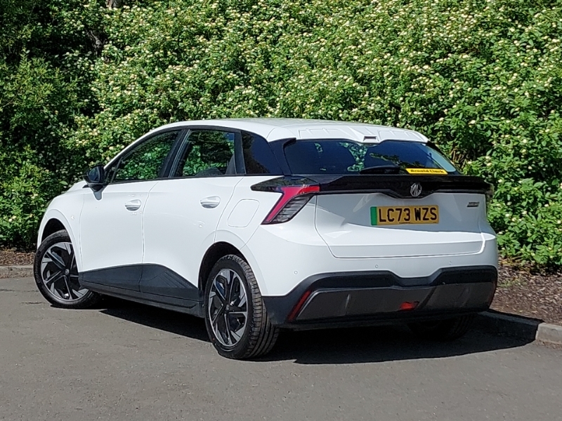 MG MG4 150Kw Se Ev Long Range 64Kwh White #2