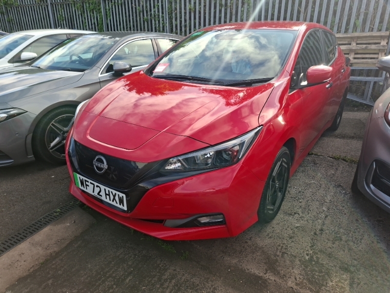 Nissan Leaf 110Kw Acenta 39Kwh Red