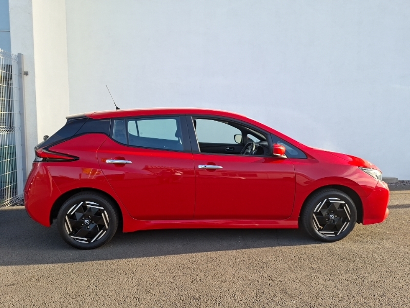 Nissan Leaf 110Kw Acenta 39Kwh WF72HXW Red #4