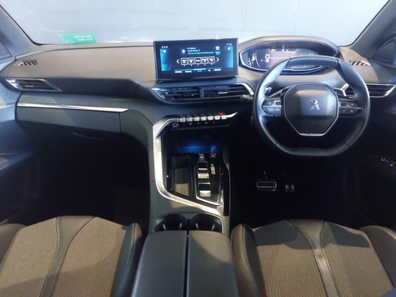 Peugeot 3008 1.5 Bluehdi Allure Premium Eat8 YE23ZYG Red #3