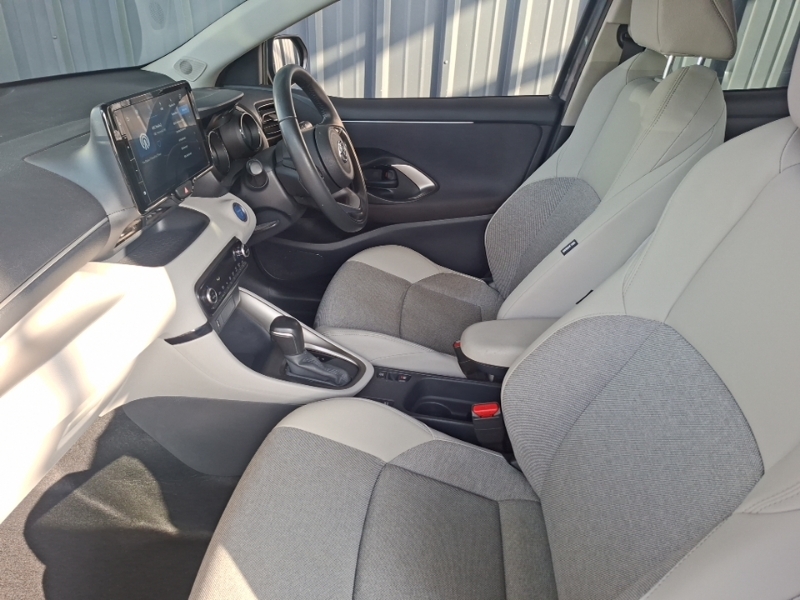 Toyota Yaris 1.5 Hybrid Excel Cvt FY72OPM Grey #5