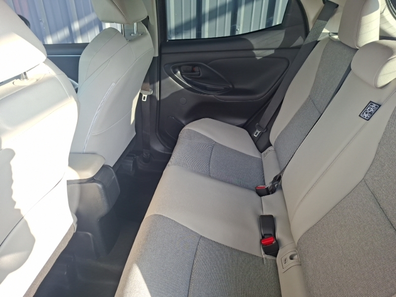 Toyota Yaris 1.5 Hybrid Excel Cvt FY72OPM Grey #6
