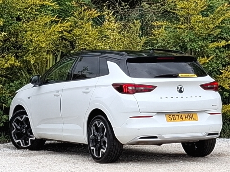 Vauxhall Grandland 1.6 Plug-in Hybrid Ultimate SD74HNL White #2