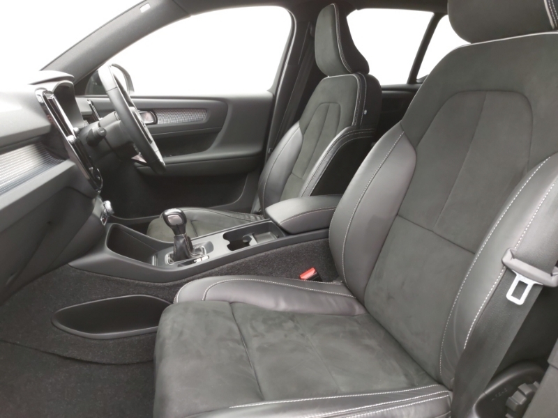 Volvo XC40 1.5 T3 163 R Design SM71JCX Black #5